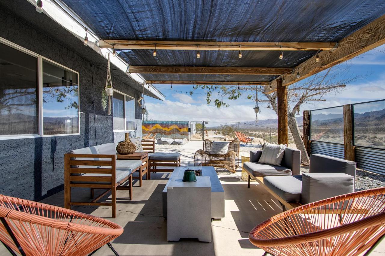 Sapphire Haven + Casita! Pool + Spa + Movie Theatre + 10 Min To Monument! Joshua Tree Exterior foto