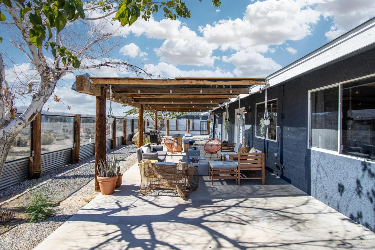 Sapphire Haven + Casita! Pool + Spa + Movie Theatre + 10 Min To Monument! Joshua Tree Exterior foto
