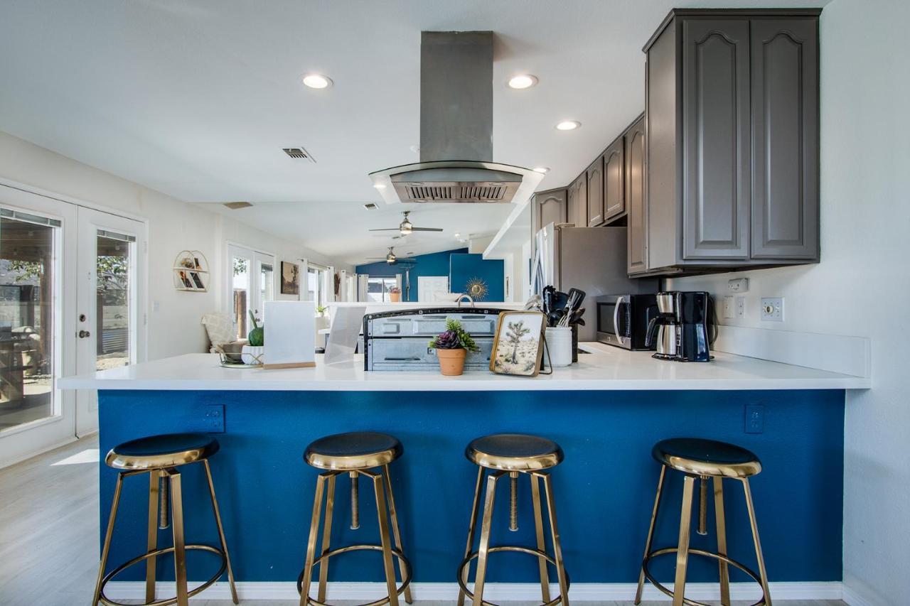 Sapphire Haven + Casita! Pool + Spa + Movie Theatre + 10 Min To Monument! Joshua Tree Exterior foto